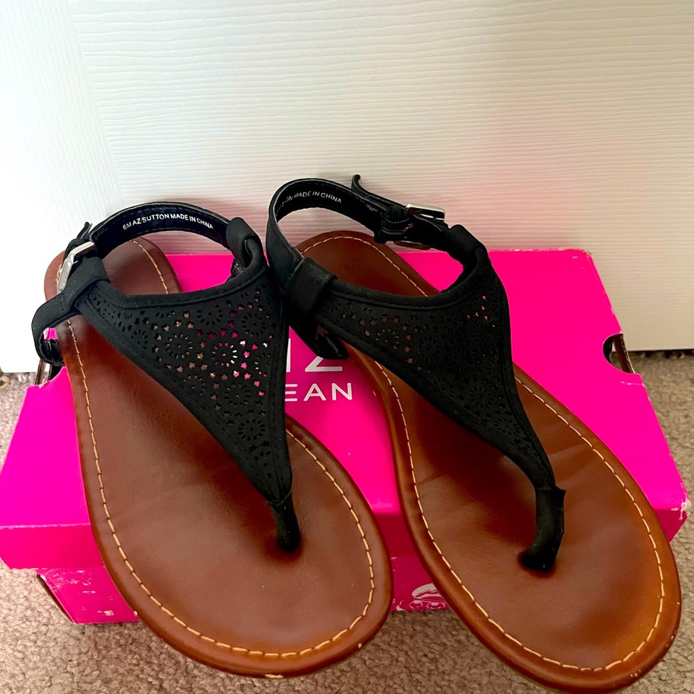 Womens sandals